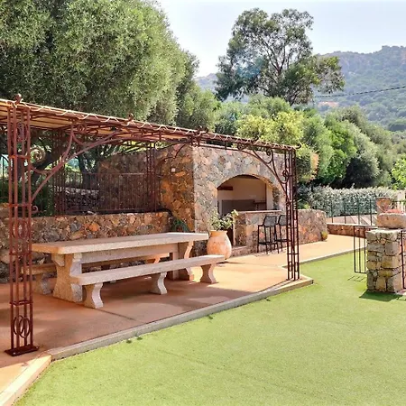Casa Jadenzo Willa *