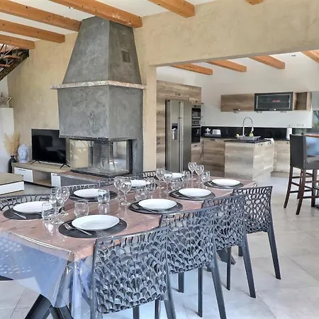Casa Jadenzo Willa *